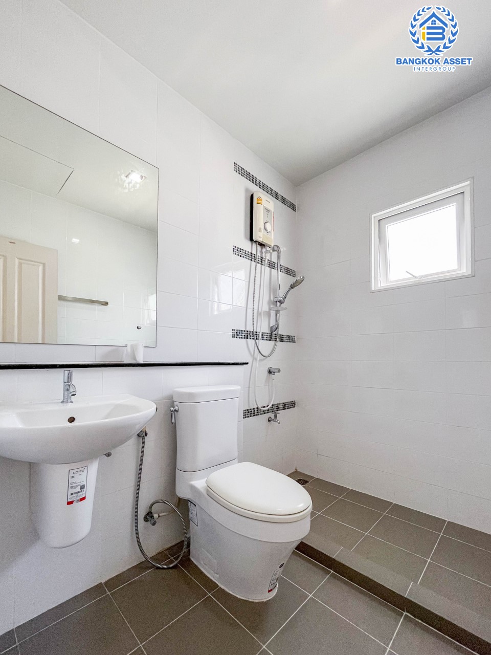 *****บ้านเดี่ยวมือสอง ย่านนนทบุรี ม.เพอร์เฟคเพลส รัตนาธิเบศร์ บ้านเดี่ยว หลังมุม จากแบรนด์ Property Perfect เนื้อที่ 58.1 ตร.ว. ฟังก์ชัน 3 ห้องนอน 3 ห้องน้ำ 2 ที่จอดรถ บนที่สุดแห่งทำเลโซนเมือง เชื่อมต่อทุกการเดินทาง ใกล้เซ็นทรัลรัตนาธิเบศร์ จุดขึ้นทางด่วน "งามวงศ์วาน" และรถไฟฟ้า"สถานีไทรม้า"